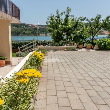 Apartments Flora Trogir Zewnętrze zdjęcie